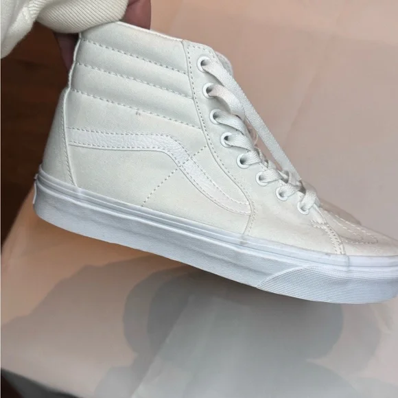 White vans high tops BRAND NEW MINT CONDITION - Picture 1 of 7